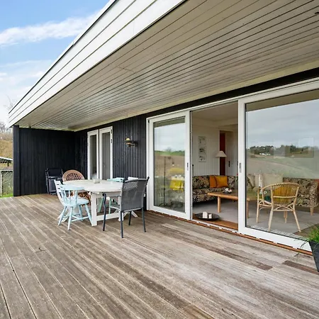 Cosy House On Mols With Terrace And Views Of The Landscape And Water * Knebel