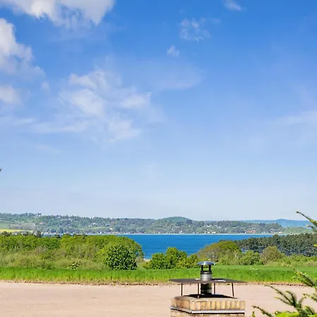 בית נופש Cozy House On Mols With A View Of The Sea