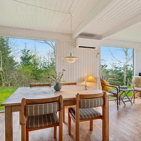Cozy House On Mols With A View Of The Sea Knebel