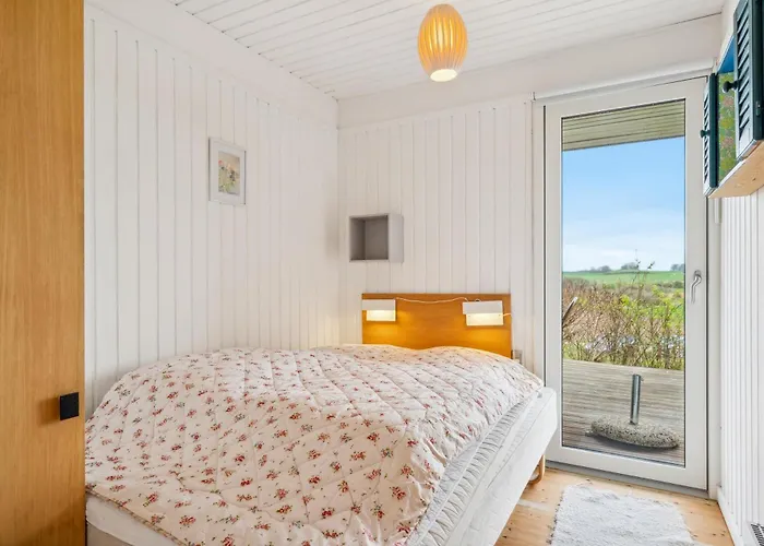 Cosy House On Mols With Terrace And Views Of The Landscape And Water Semesterbostad